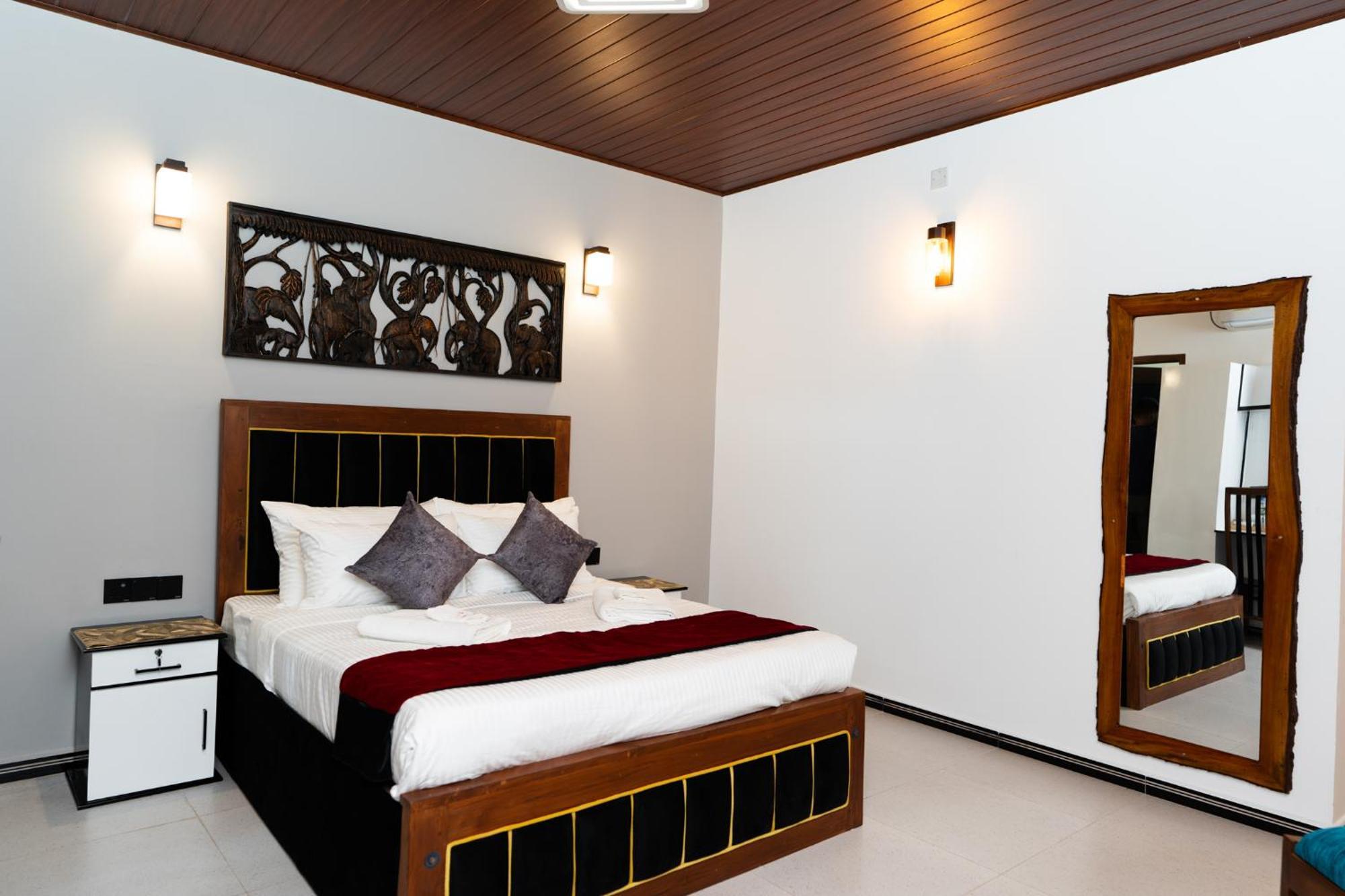 Golden Stars Hotel Дамбулла Экстерьер фото