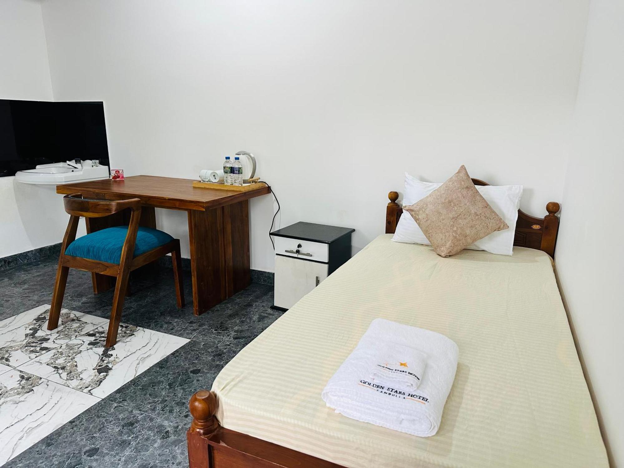 Golden Stars Hotel Дамбулла Экстерьер фото