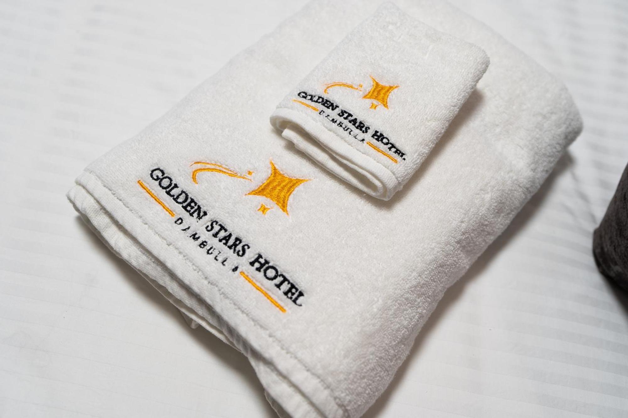 Golden Stars Hotel Дамбулла Экстерьер фото